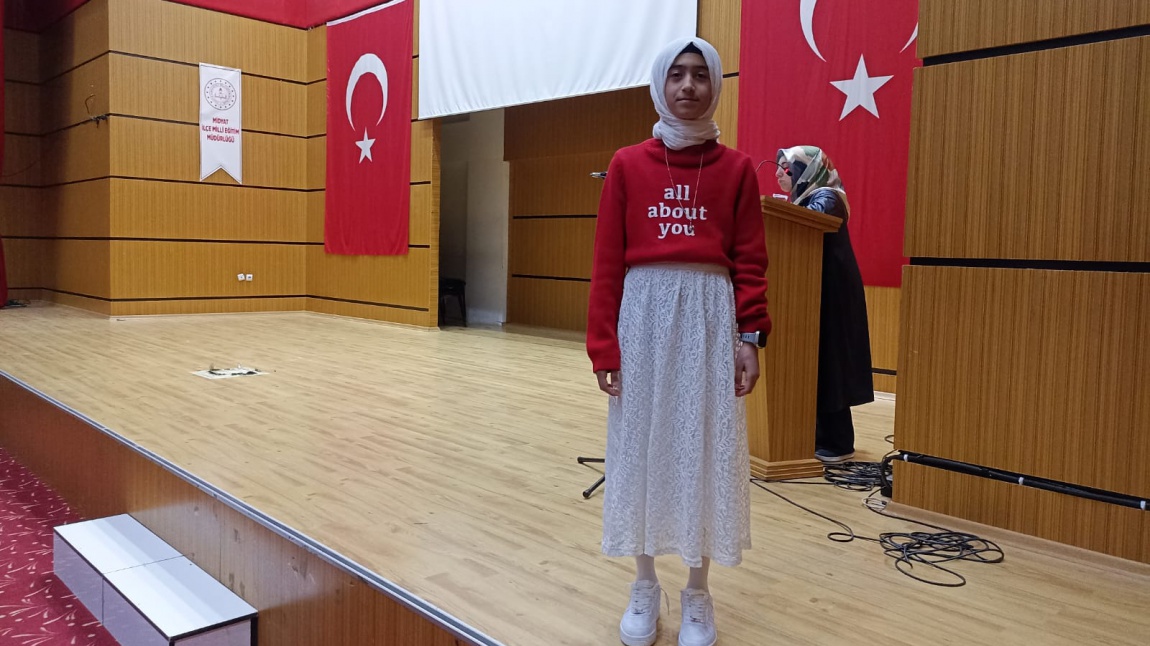 Öğrencimiz İstiklal Marşı'nı Güzel Okuma Yarışmasına Katıldı